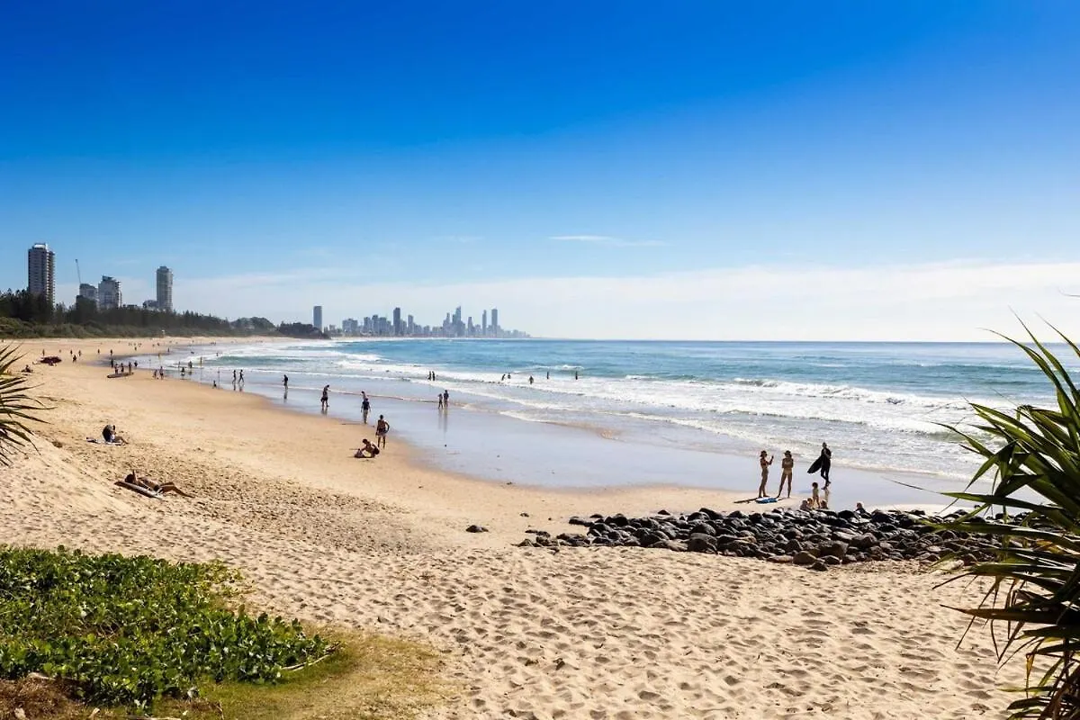 Lägenhet Beachfront Burleigh Getaway! Guldkusten